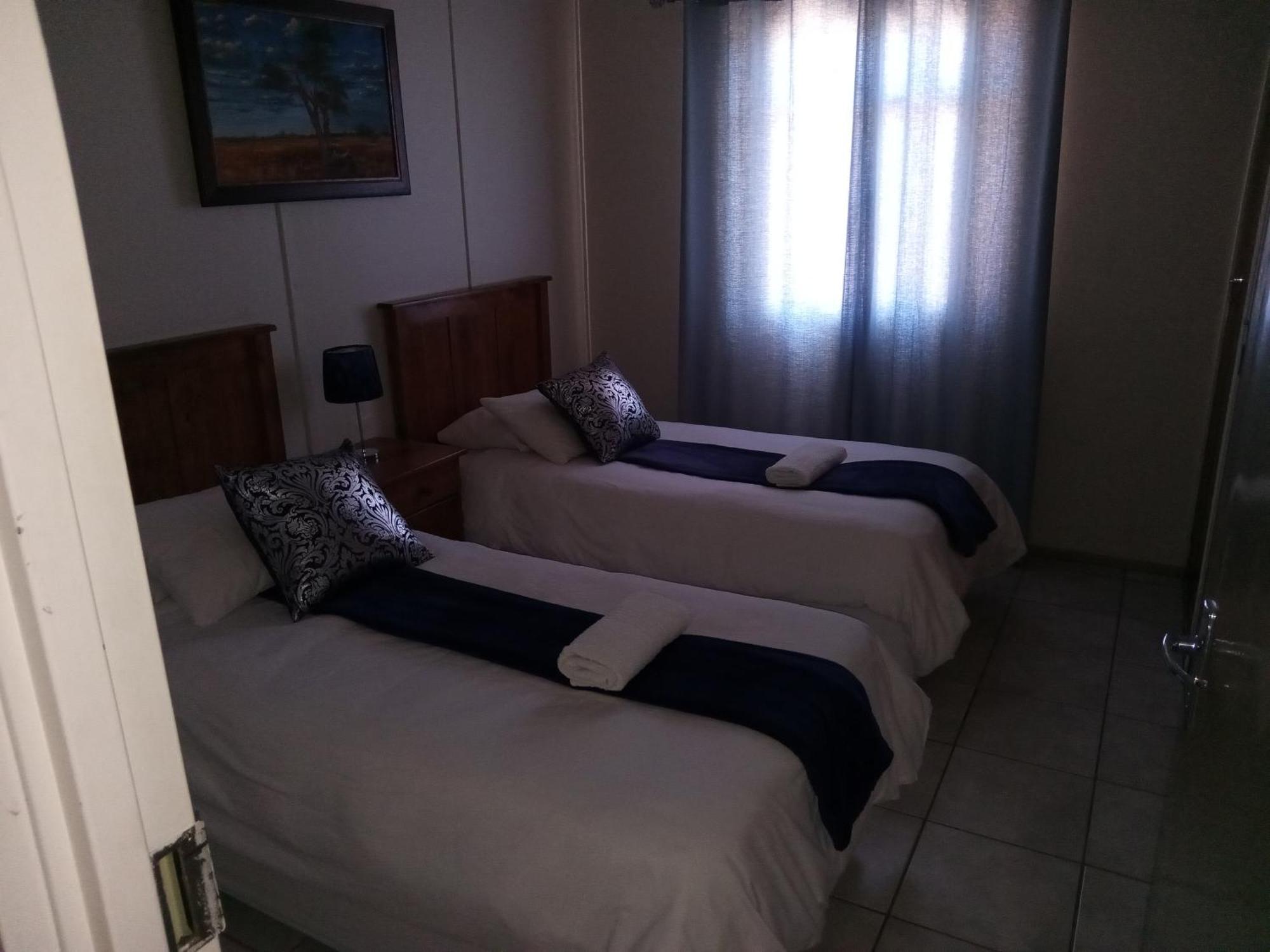 Sunrose Group Of Guesthouses Gariepdam Esterno foto