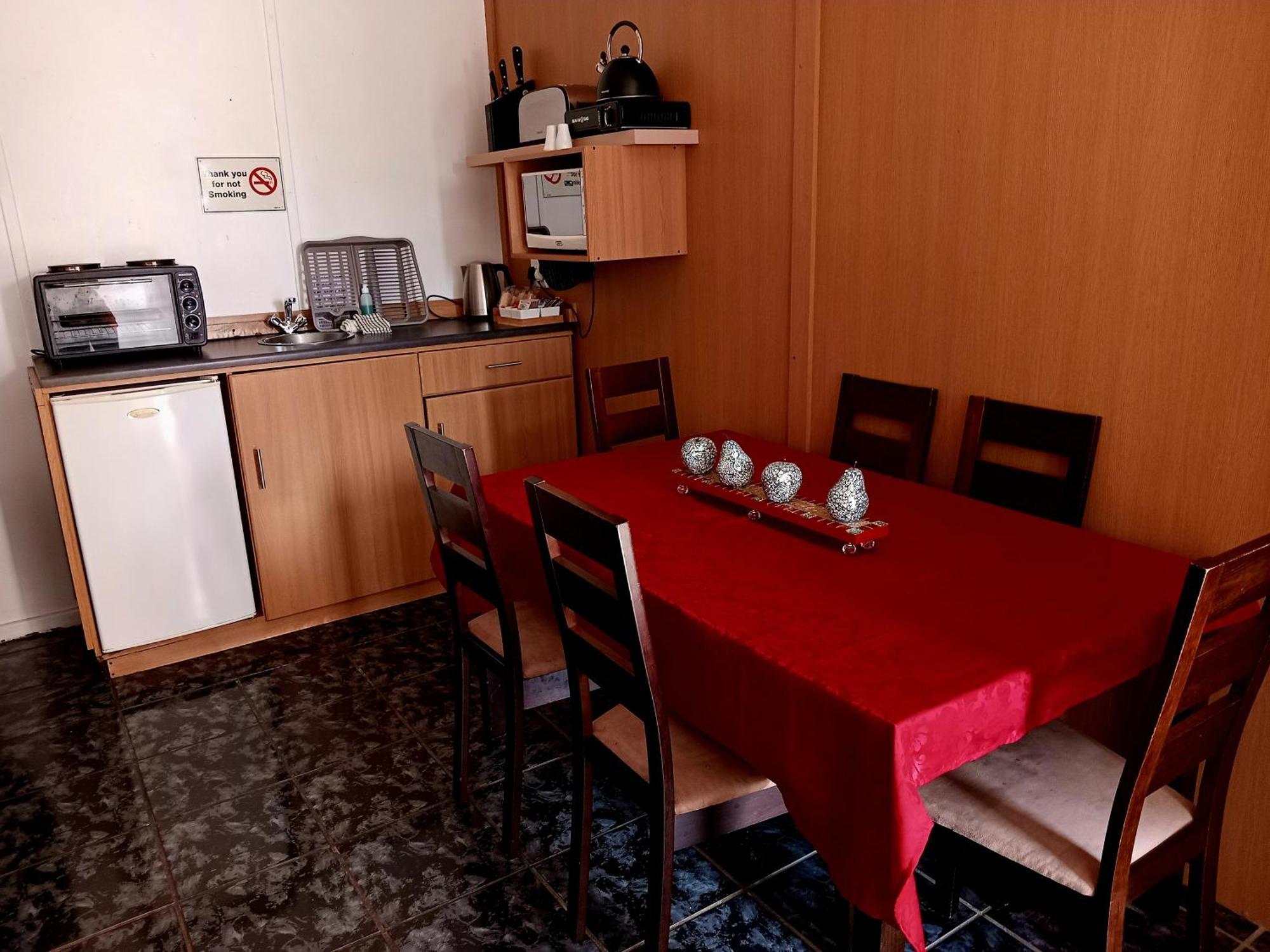 Sunrose Group Of Guesthouses Gariepdam Esterno foto